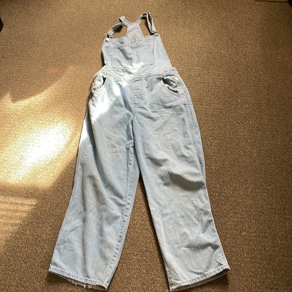 Levi’s Light Denim Overalla